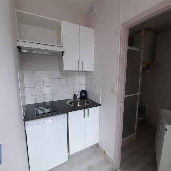 Location Appartement 1 pièce 27m² POITIERS 86000 - Photo 1