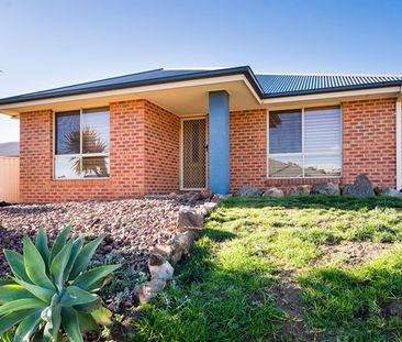 29 Thorneycroft Avenue, Wodonga VIC 3690 - House For Rent | Domain - Photo 6