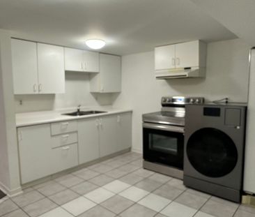 For Lease - 245 Axminster Drive Unit# Bsmt, Richmond Hill, Ontario - Photo 2