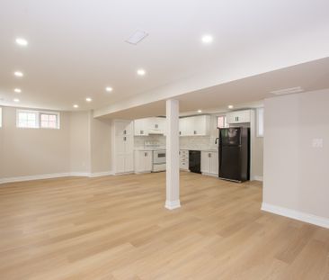 30 Madison Court E, Welland - 2 Bedroom Lower Unit - Photo 3