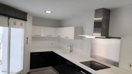 Luxury penthouse for rent in Valencia, Spain - Photo 5