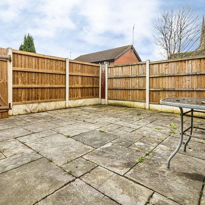 4 bedroom terraced house to rent - Photo 1