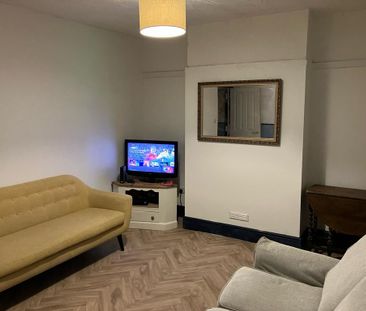 *January let* 5 bedroom house - Photo 2