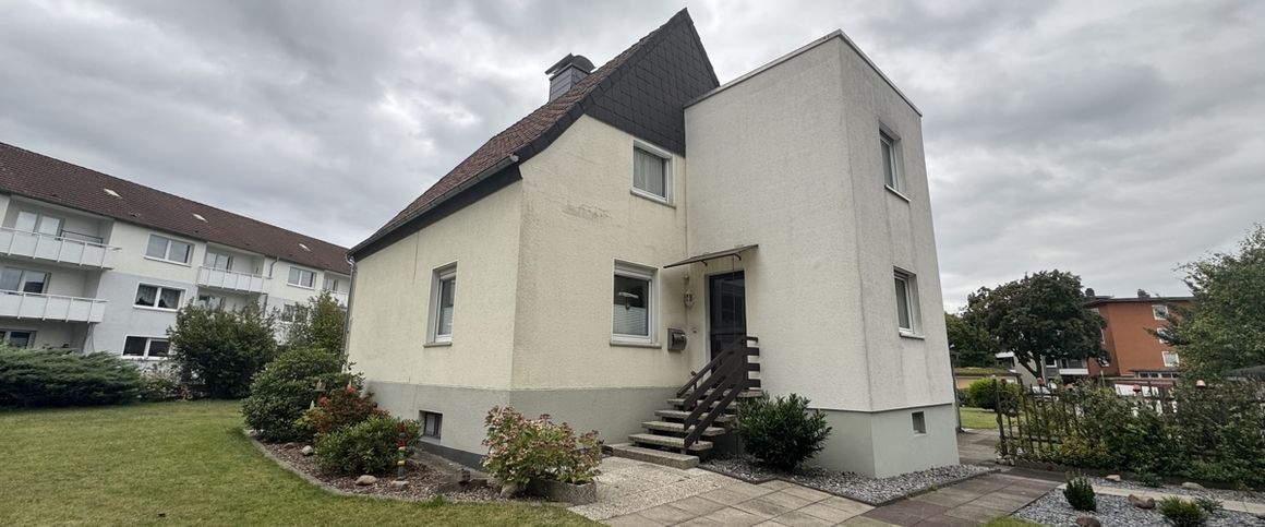 Charmantes Einfamilienhaus mit Garage - Foto 1