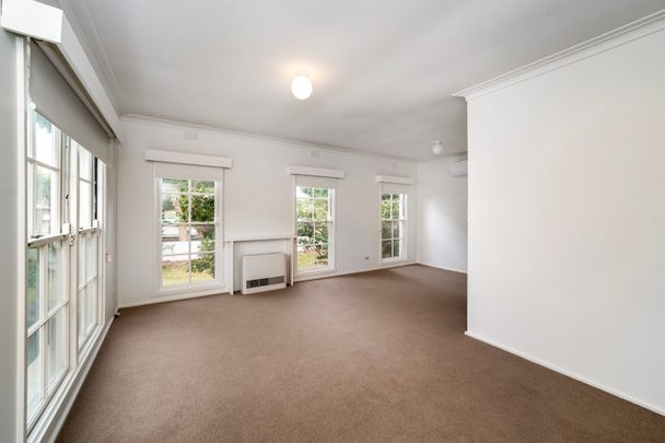 1/3 Park Avenue, Glen Huntly VIC 3163 - Apartment For Rent | Domain - Photo 1