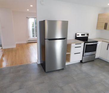 FOR RENT – 177 Coronation Avenue, Halifax, Nova Scotia - Photo 6