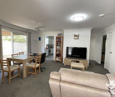 A SOUGHT-AFTER LOWSET UNIT IN A POPULAR COMPLEX! - Photo 5