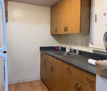 For Lease - 7695 Anaka Drive, Mississauga, Ontario - Photo 3