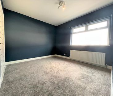 28 Chichester Square, Carrickfergus, BT38 8JU - Photo 5