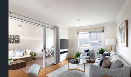 2/7 Windsor Street KEW - Photo 2