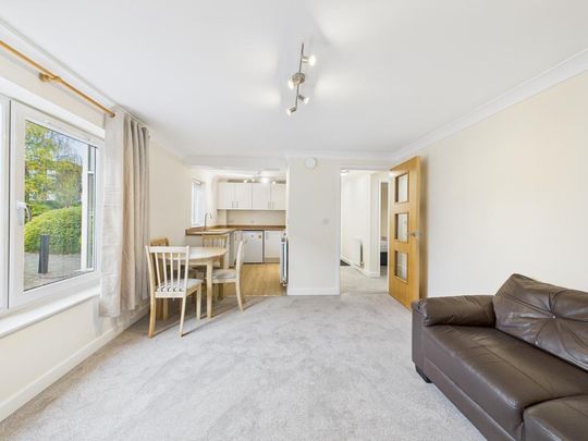 2 bedroom flat to rent - Photo 1