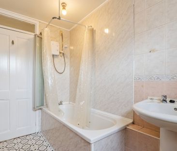 2 Bedroom Property To Rent - Photo 2