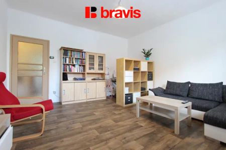 Pronájem bytu 2+1, ulice Lužná, Brno - Komárov, balkon, společná zahrada - Photo 5