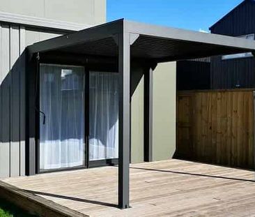 Stylish Low Maintenance Living at Jack’s Landing - Photo 3