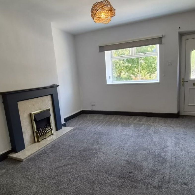 3 bed Terraced - To Let - Photo 1