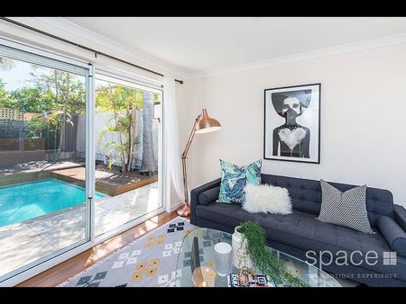 HOME OPEN TUESDAY 25TH NOVEMBER 2025 - Photo 2