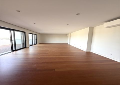 Apartamento T4