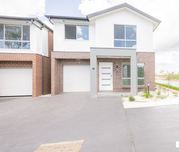 15 Guma Glade, Riverstone NSW 2765 - House For Rent | Domain - Photo 5