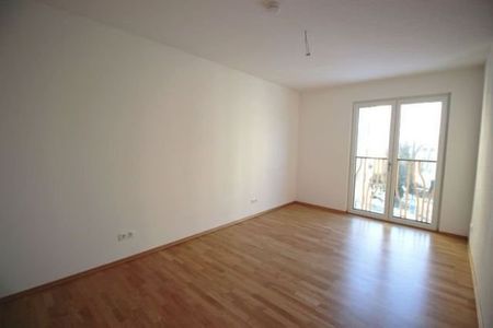 Ruhige 3-Zimmer-Wohnung mit Blick in den Park - Photo 3