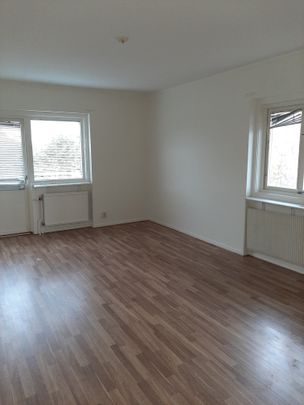 Södra Ringvägen 45 - Foto 1