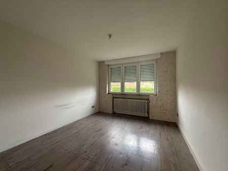 MALANCOURT LA MONTAGNE – Appartement 3 pièces – Une chambre – Balcon – Garage - Photo 4