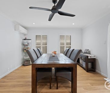 Large Family Home with Solar Power - Photo 1
