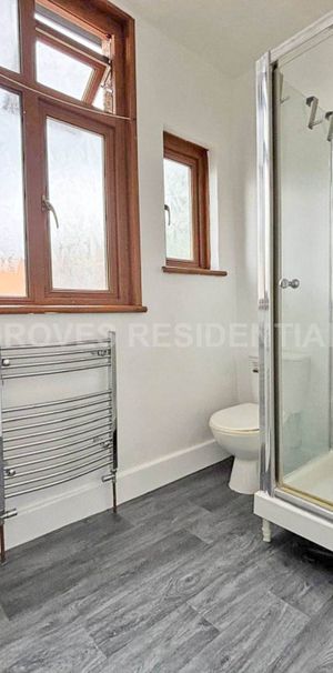 Price £1,150 pcm - Available Now - Unfurnished - Photo 1