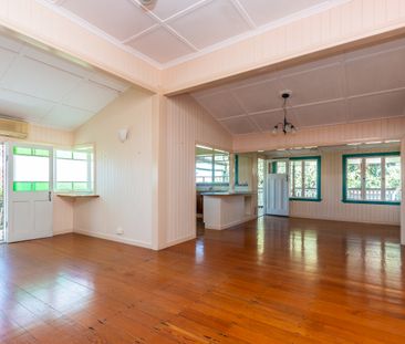 1 Louis Street, Redcliffe QLD 4020 - House For Rent - $650 | Domain - Photo 4