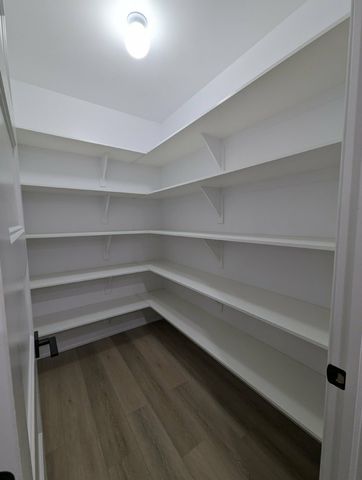 For Lease - 824 Namur Street, Russell, Ontario - Photo 3