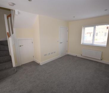 2 bedroom townhouse to rent - Photo 1