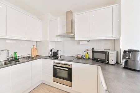 2 bedroom flat to rent - Photo 4