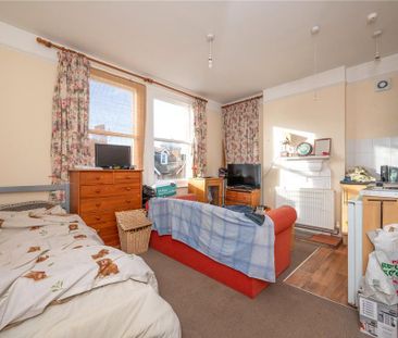 Flat to rent - Photo 2