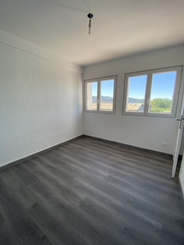 Location Appartement 2 pièces 41m² AUBAGNE 13400 - Photo 3