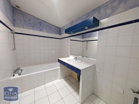 Location Appartement 3 pièces 78m² MONTAUBAN 82000 - Photo 4