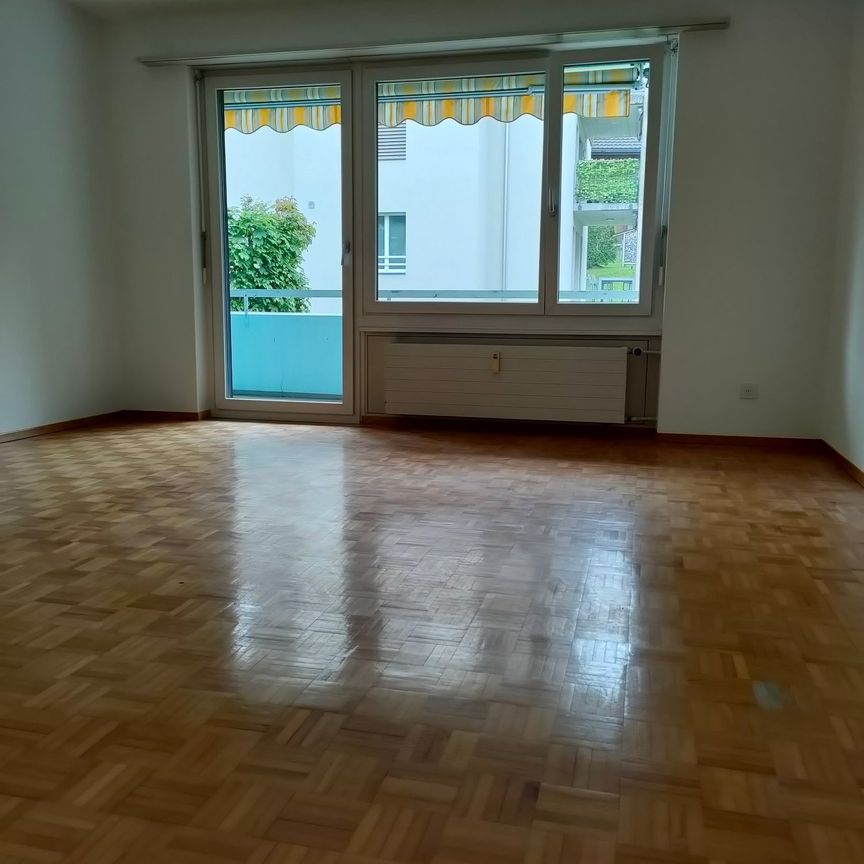 Gemütliche 2-Zimmer-Wohnung mit Balkon in Ganterschwil - Photo 1