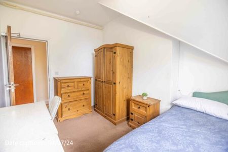 1 Marlborough Grove - Photo 3