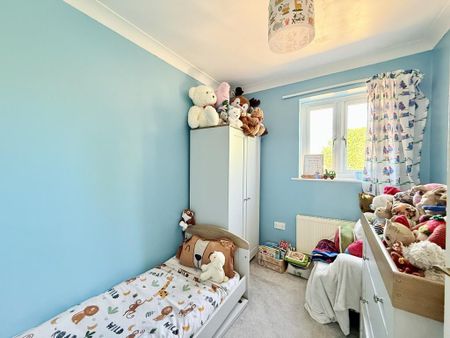 3 bedroom end of terrace house to rent - Photo 3