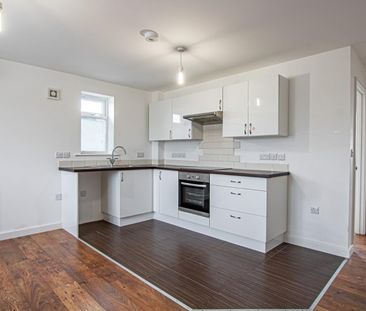 1 bedroom Flat To Let - Photo 3