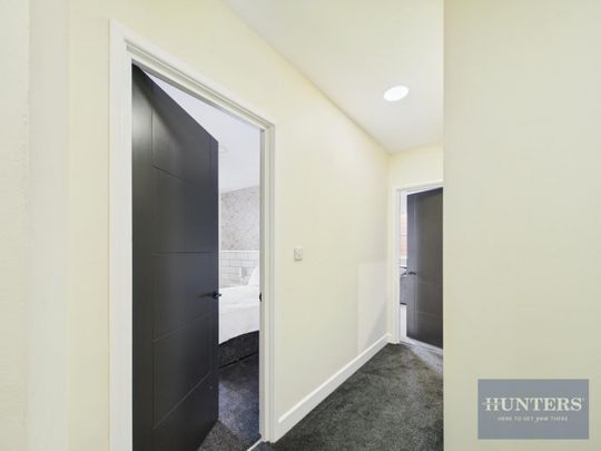 1 bedroom Flat To Let - Photo 1