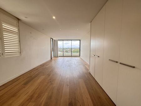Luxury living in the heart of Maroubra - Photo 4