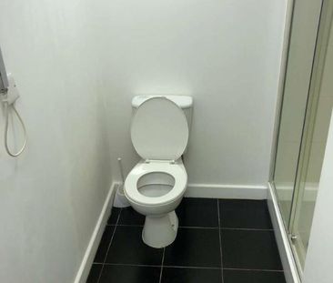 Burnside Road Dagenham, RM8 - Photo 6