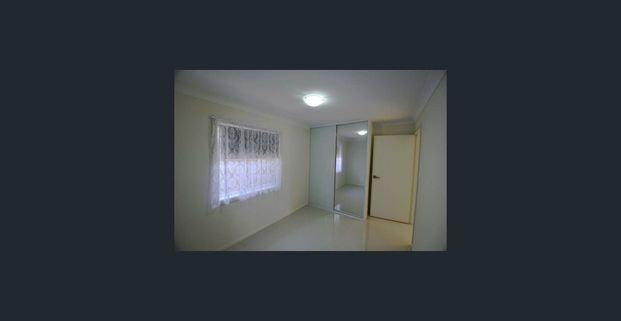 Sleek and private granny flat - Photo 1