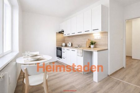 Pronájem bytu 2+1 52 m - Fotografie 3