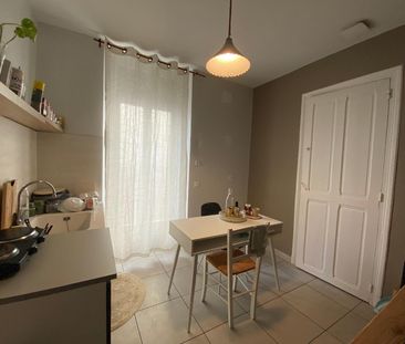 Location Appartement 3 pièces 52m² VALENCE 26000 - Photo 2