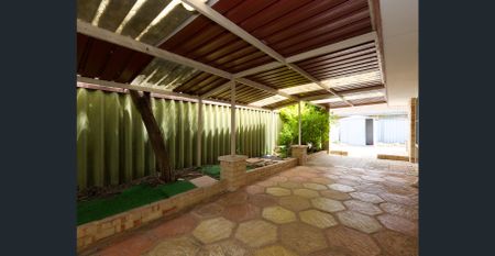 WARNBRO 4 X 2 FAMILY HOME FOR LEASE - Photo 5