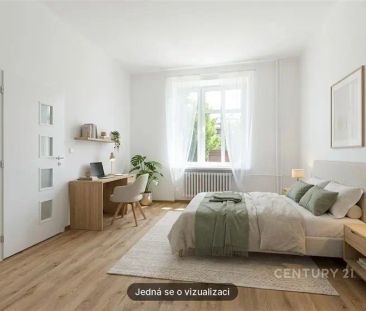 Byt 2+kk po rekonstrukci se společnou zahradou v cihlovém domě – Os... - Photo 1