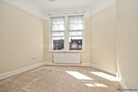 3 bedroom property to rent in London - Photo 5