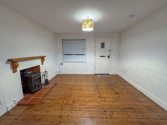 2 bedroom terraced house to rent - Photo 1