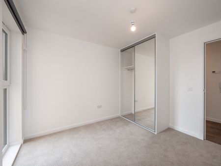 3 bedroom apartment to rent - Photo 3