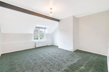 Lambourne Hall Road, Canewdon, Essex, SS4 3PH - Photo 3
